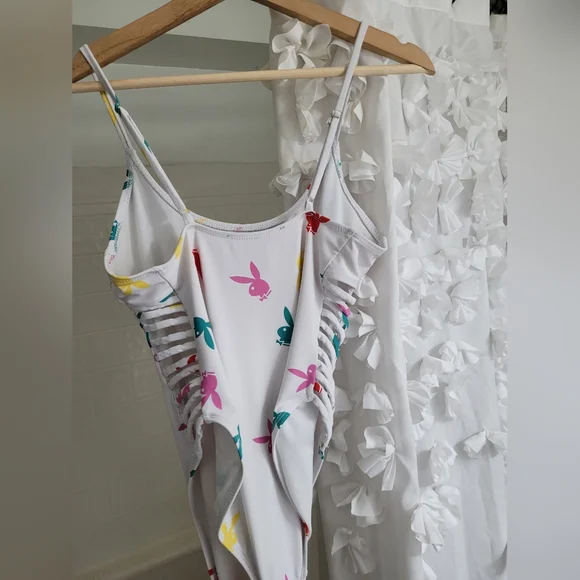 the one piece - Picture 4 of 5